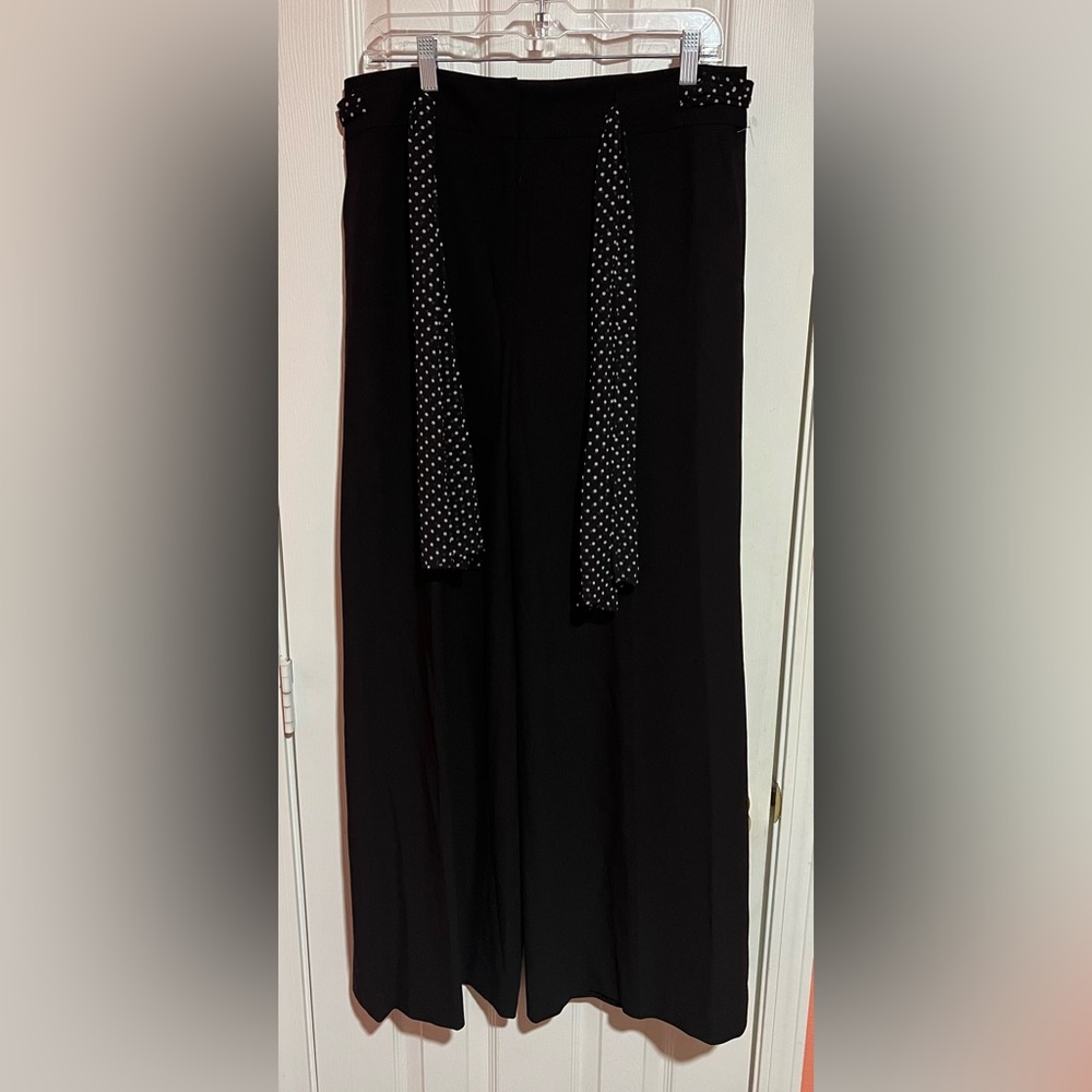 LOFT Black Slacks/Trousers with White Polka Dot Detail